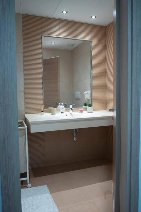 Luxury 2 Bedroom Apartment Bukares Bagian luar foto