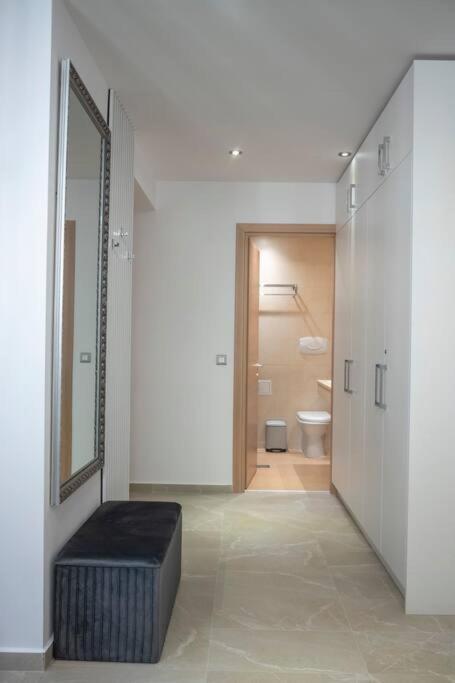 Luxury 2 Bedroom Apartment Bukares Bagian luar foto
